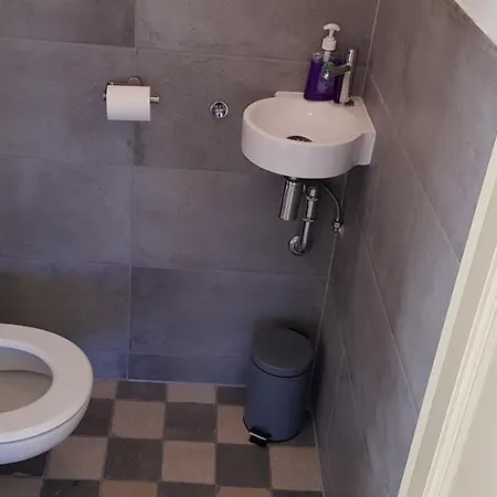 Prachtig Vrijstaand Aan Het Water Apartment *