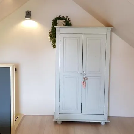Prachtig Vrijstaand Aan Het Water Apartment