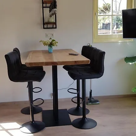 Prachtig Vrijstaand Aan Het Water Apartment