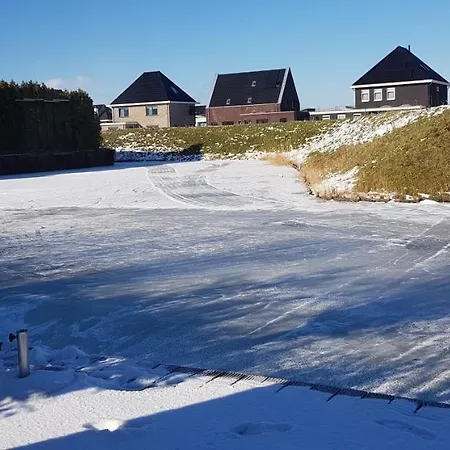 Prachtig Vrijstaand Aan Het Water Apartment Heerhugowaard